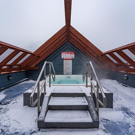 Fenwick Vacation Rental Open Hot Tub Glorious Mountain 2 Bedroom Canmore Buitenkant foto
