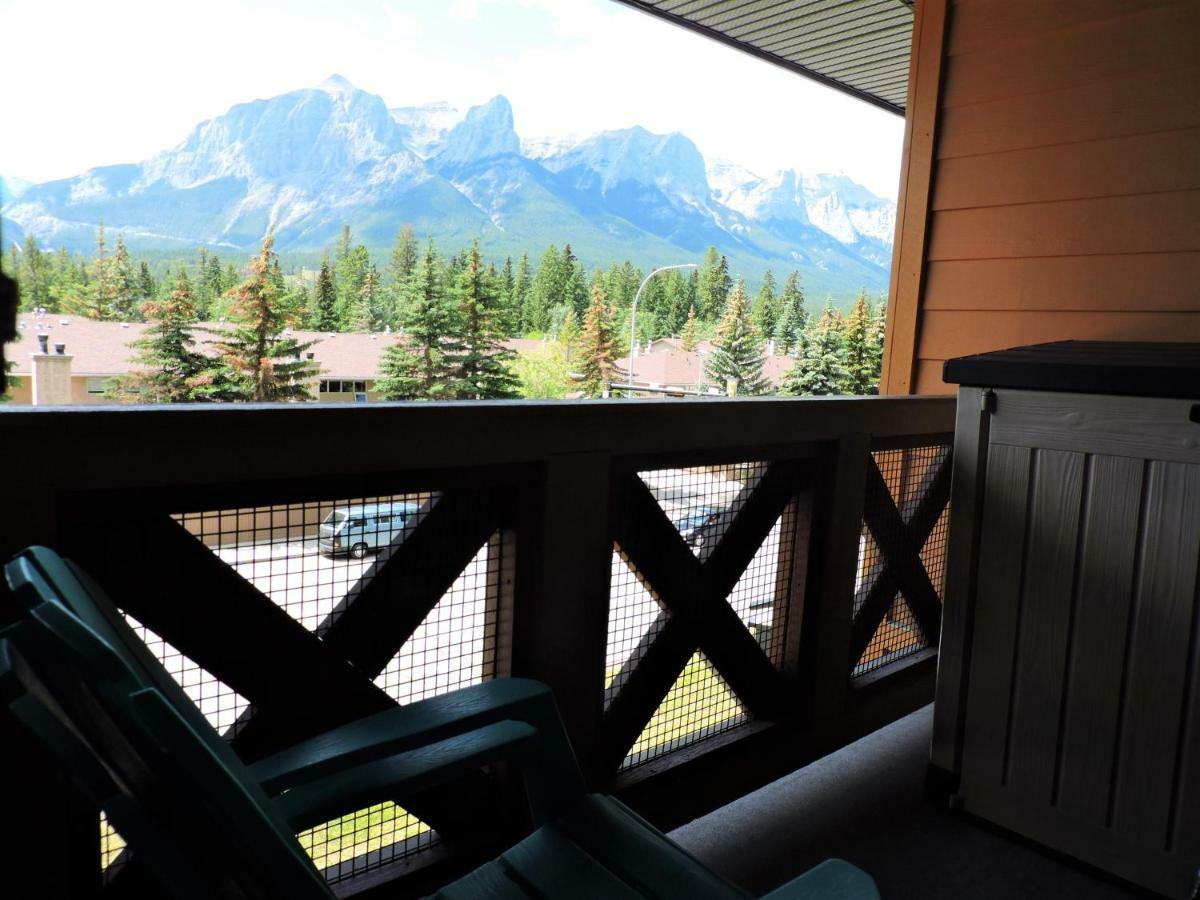 Fenwick Vacation Rental Open Hot Tub Glorious Mountain 2 Bedroom Canmore Buitenkant foto