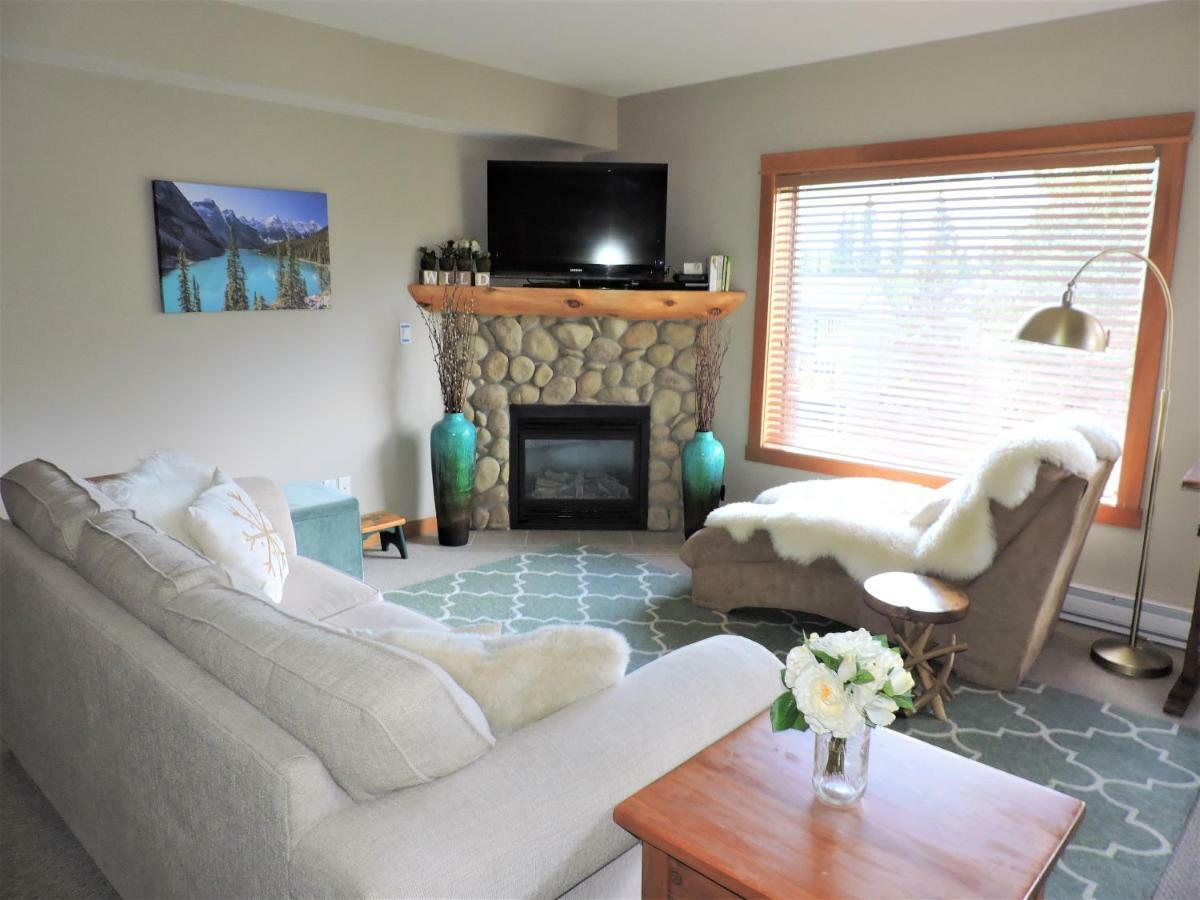 Fenwick Vacation Rental Open Hot Tub Glorious Mountain 2 Bedroom Canmore Buitenkant foto