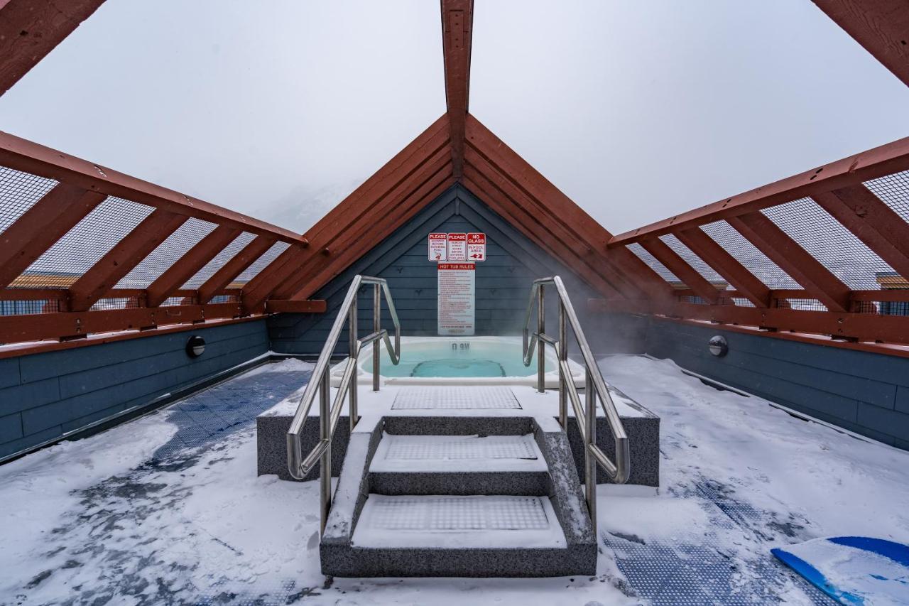 Fenwick Vacation Rental Open Hot Tub Glorious Mountain 2 Bedroom Canmore Buitenkant foto