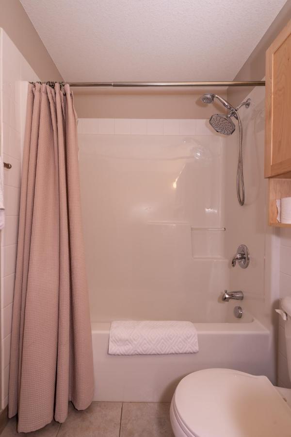 Fenwick Vacation Rental Open Hot Tub Glorious Mountain 2 Bedroom Canmore Buitenkant foto